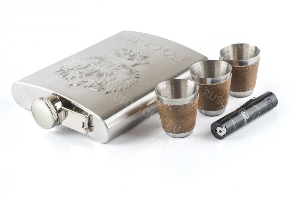 Набор фляга Guotai Hip flask 18oz с 3 рюмками и зажигалкой оптом Набор фляга Guotai Hip flask 18oz с 3 рюмками и зажигалкой оптом